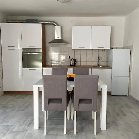 Apartamento Marija *